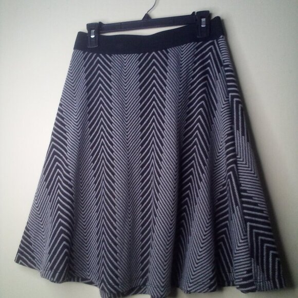 Gilli Skirt Women M Pull On Elastic Waist Stretch Black Gray - Picture 13 of 14